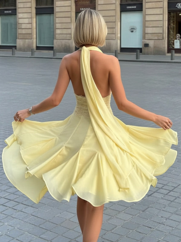A-line Halter Appliques Lace Short/Mini Chiffon Homecoming Dress