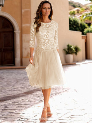 A-line Scoop 3/4 Sleeves Appliques Lace Knee-Length Tulle Mother of the Bride Dress