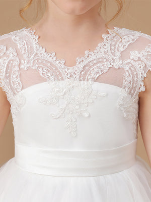 Ball-Gown V-neck Short Sleeves Lace Sweep Train Tulle Flower Girl Dress