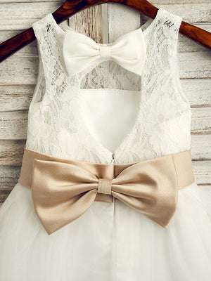 A-line Scoop Bow Tea-Length Tulle Flower Girl Dress