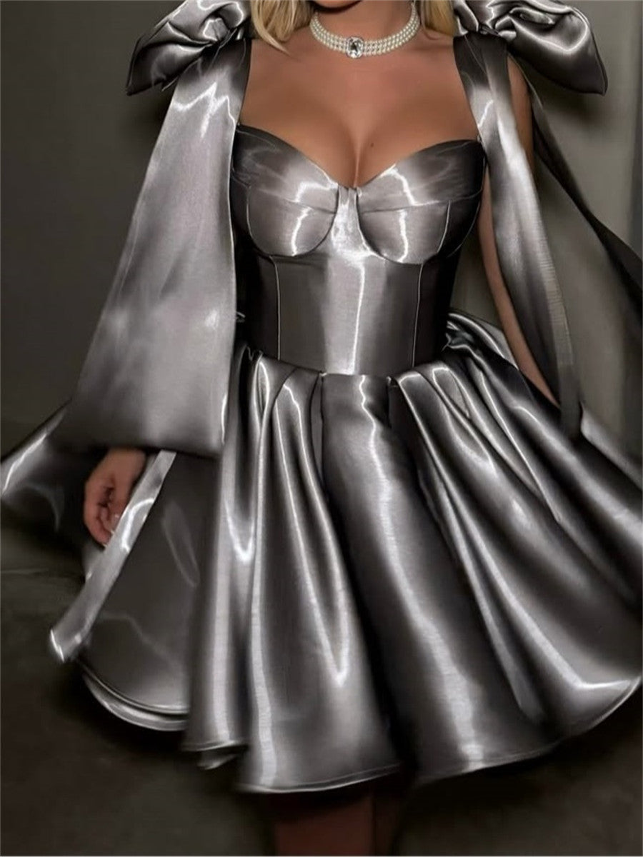 A-line/Princess Straps Bow Short/Mini Homecoming Dresses