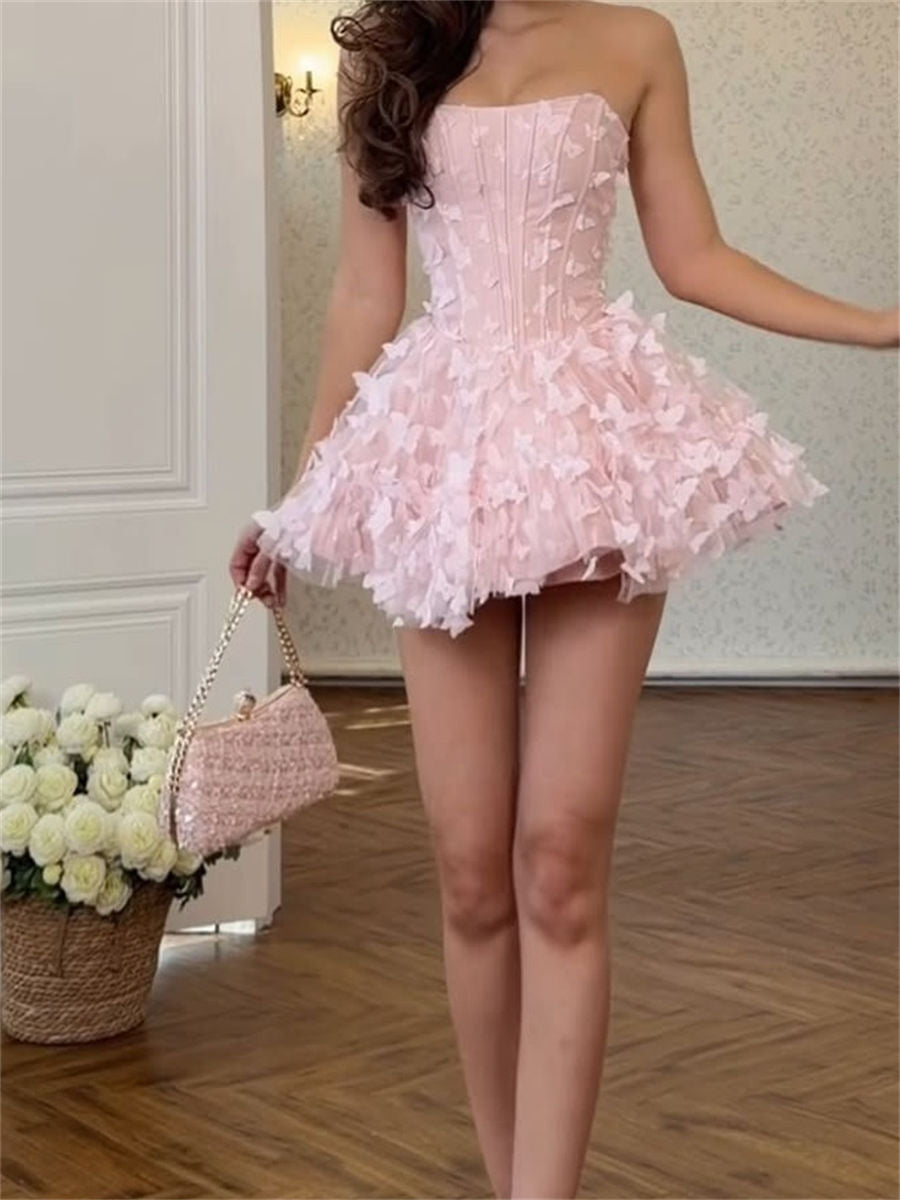 A-line/Princess Straight Lace Short/Mini Lace Homecoming Dresses