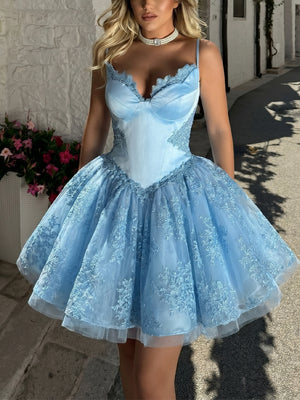 A-line/Princess Spaghetti Straps Appliques Lace Short/Mini Lace Homecoming Dresses