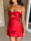 Sheath/Column Sweetheart Pleated Short/Mini Silk Like Satin Homecoming Dresses