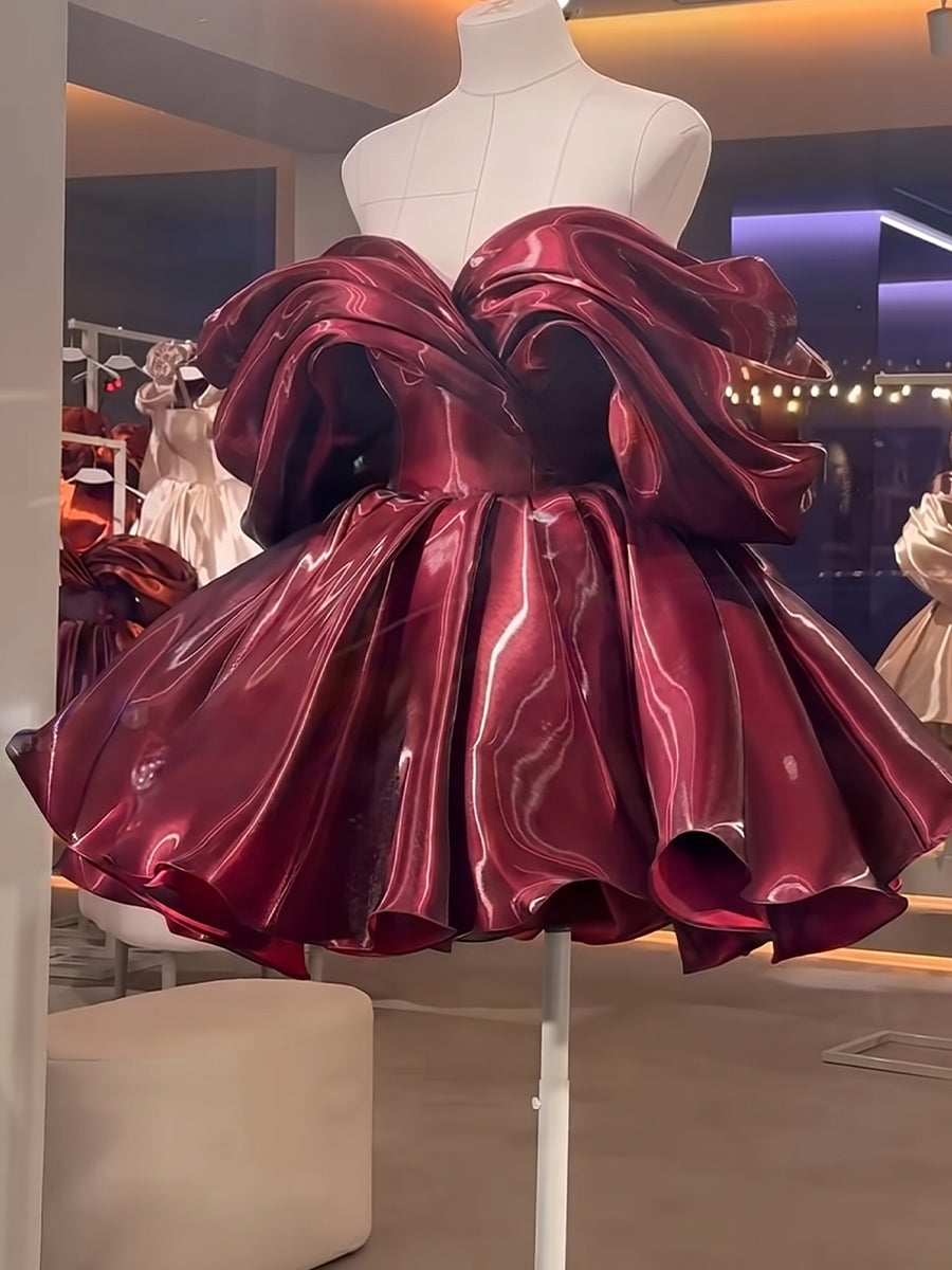 A-line/Princess Off-the-Shoulder Pleated Short/Mini Tulle Homecoming Dresses