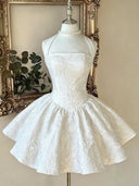 A-line/Princess Halter Pleated Short/Mini Homecoming Dresses