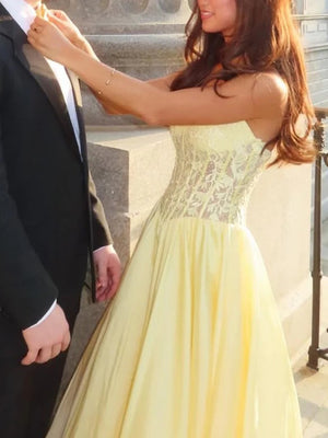 A-line/Princess Straight Appliques Lace Sweep Train Satin Prom Dresses