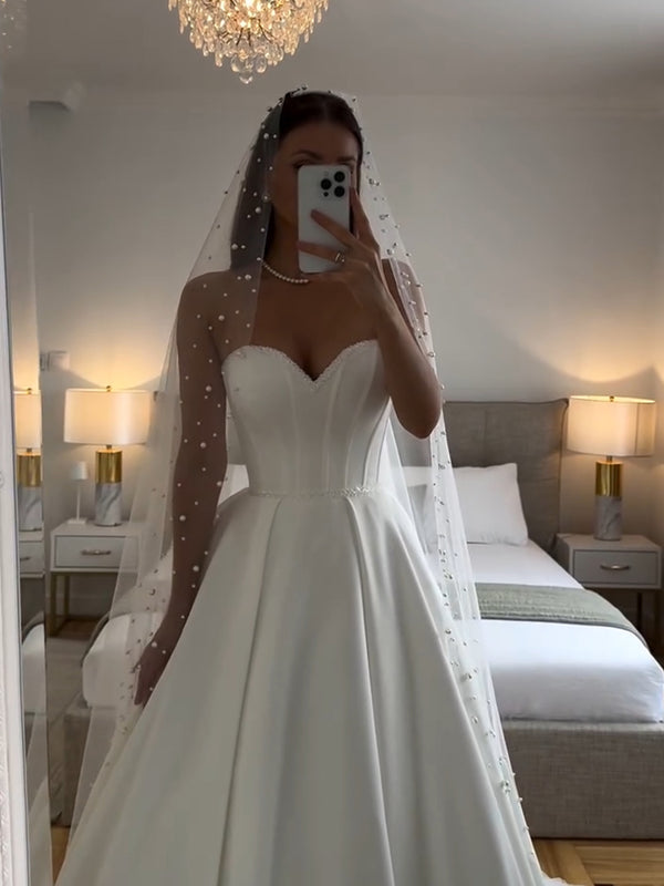 Ball-Gown Sweetheart Rhinestone Floor-Length Satin Wedding Dresses