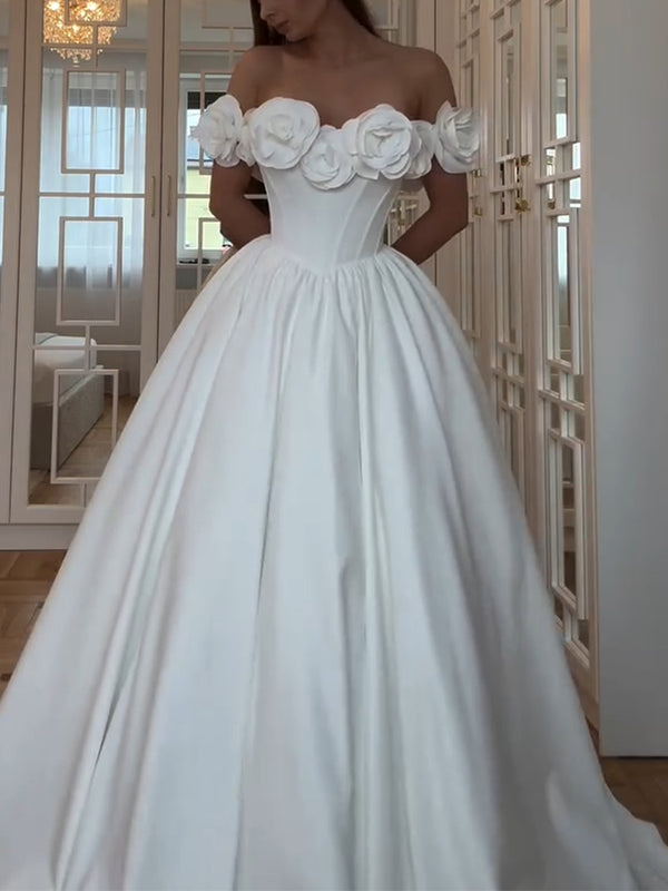 Ball-Gown Off-the-Shoulder Hand-Made Flower Sweep Train Tulle Wedding Dresses