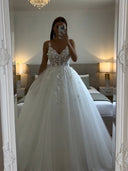 Ball-Gown Spaghetti Straps Appliques Lace Floor-Length Tulle Wedding Dresses