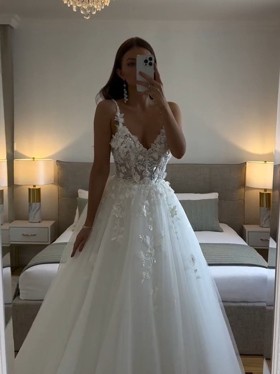 Ball-Gown Spaghetti Straps Appliques Lace Floor-Length Tulle Wedding Dresses