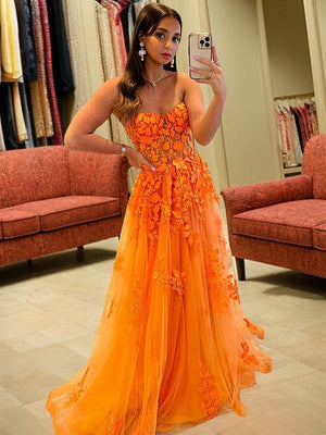 A-line Sweetheart Appliques Lace Sweep Train Tulle Dress
