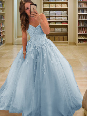 Ball-Gown Bateau Long Sleeves Appliques Lace Floor-Length Tulle Dress