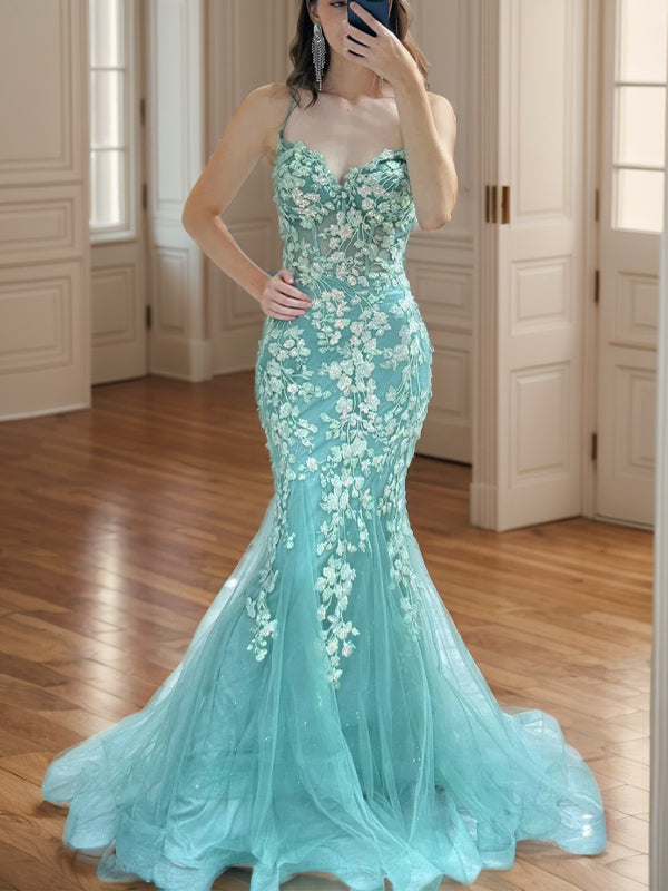 Sheath V-neck Appliques Lace Sweep Train Tulle Corset Dress