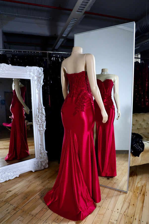 Sheath Sweetheart Appliques Lace Sweep Train Silk Like Satin Corset Dress