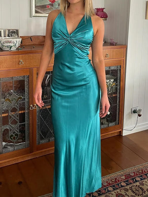 Sheath V-neck Bow Sweep Train Silk Like Satin Prom Dress