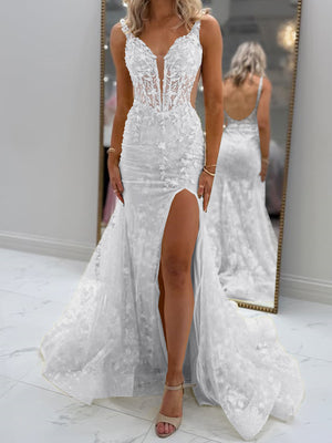 Sheath V-neck Appliques Lace Court Train Tulle Corset Prom Dress
