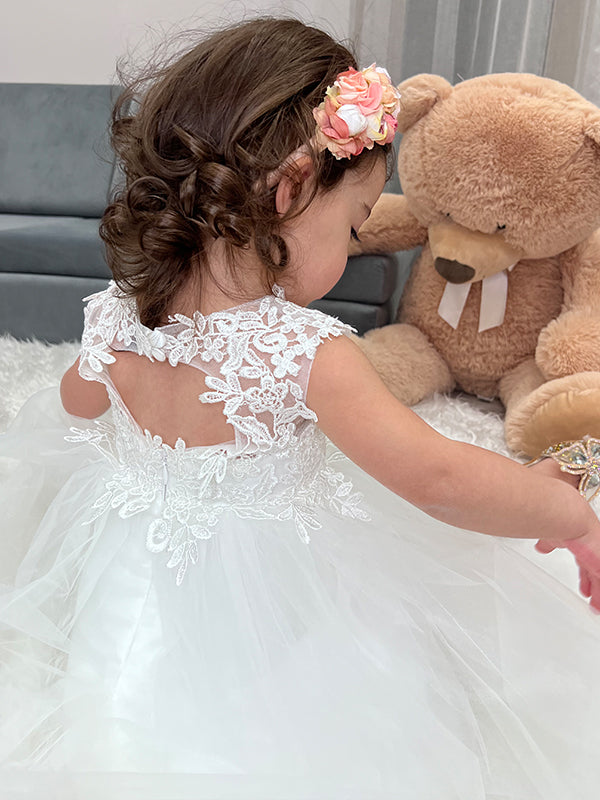 A-line Scoop Lace Knee-Length Tulle Flower Girl Dress