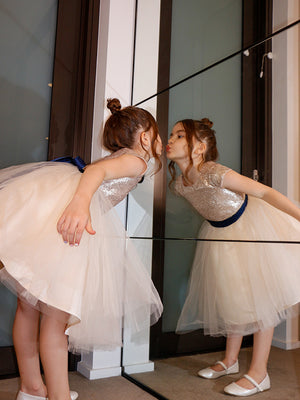A-line Scoop Short Sleeves Sash/Ribbon/Belt Knee-Length Tulle Flower Girl Dress