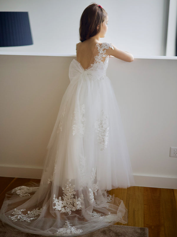 A-line Sweetheart Bow Sweep Train Tulle Flower Girl Dress