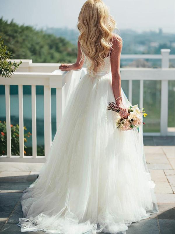 Ball-Gown Sweetheart Lace Sweep Train Tulle Wedding Dress