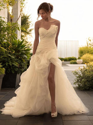 Ball-Gown Sweetheart Beading Sweep Train Organza Wedding Dress