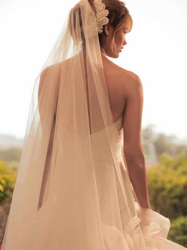 Ball-Gown Sweetheart Beading Sweep Train Organza Wedding Dress