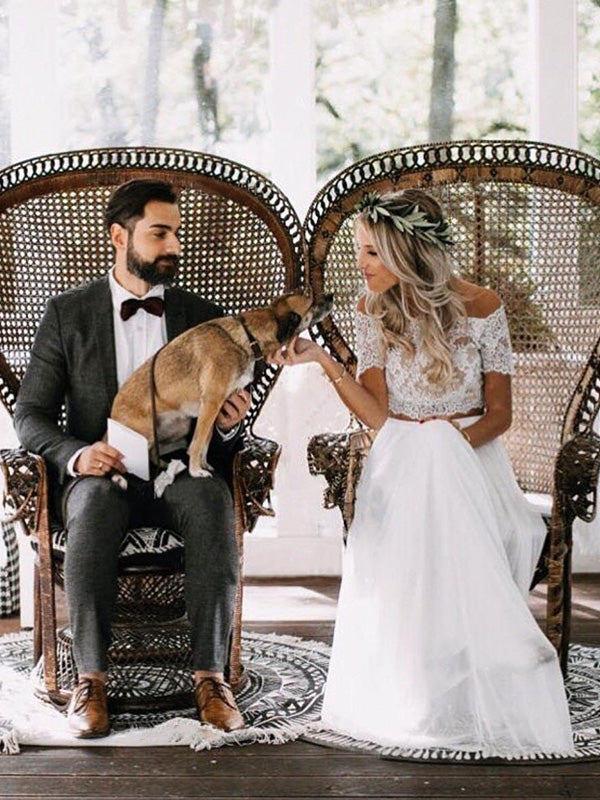 A-line Off-the-Shoulder 1/2 Sleeves Appliques Lace Floor-Length Tulle Wedding Dress