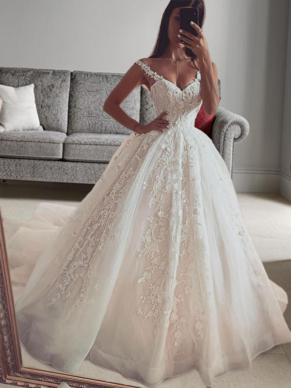Ball-Gown Straps Appliques Lace Sweep Train Tulle Wedding Dress