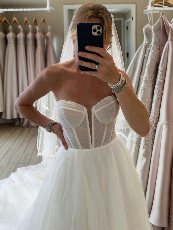 A-line Sweetheart Long Sleeves Chapel Train Tulle Corset Convertible Wedding Dress